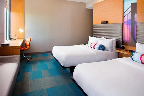 Aloft Philadelphia Airport 5
