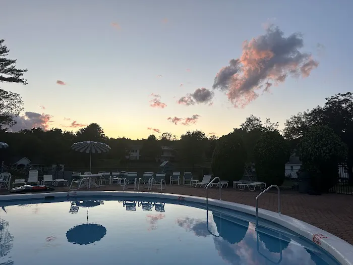 Wolff's Maple Breeze Resort 4