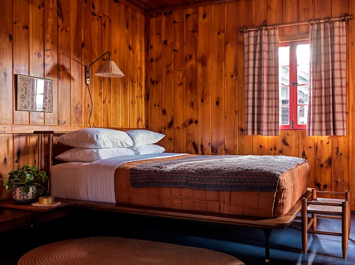 Camptown Hotel 4