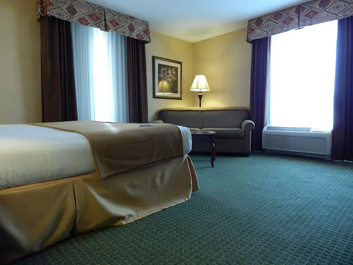 Holiday Inn Express & Suites Binghamton University-Vestal by IHG 4