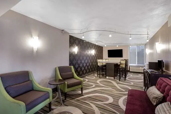 La Quinta Inn by Wyndham Binghamton - Johnson City 4