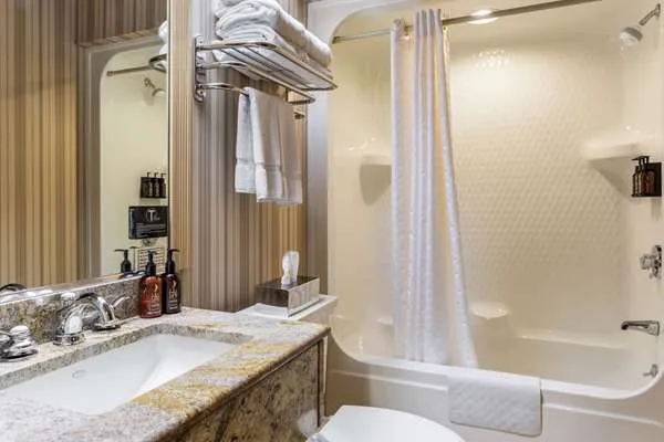 Traditions Hotel & Spa, Ascend Hotel Collection 4