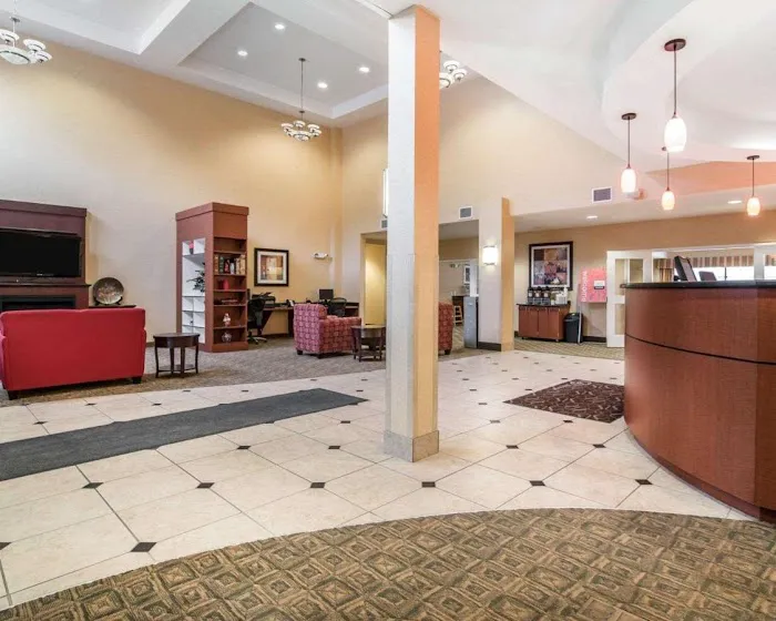 University Inn Vestal 4
