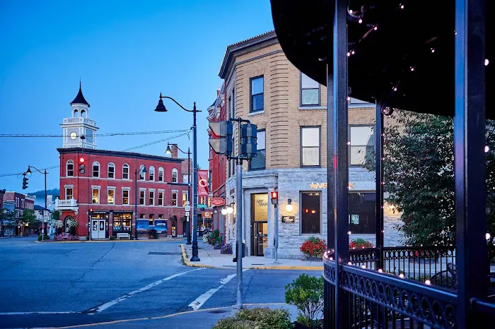 Colgate Inn 4
