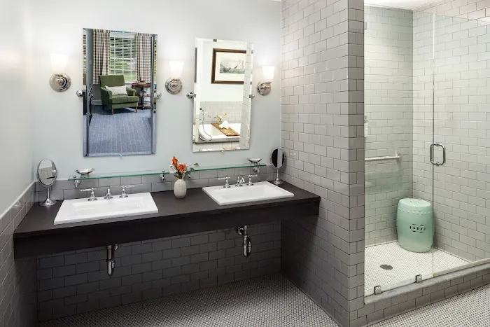 Colgate Inn 4