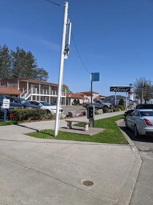Visions Inn 4