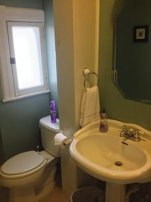 Glen Avenue Suites 4