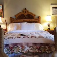The White House Inn ico