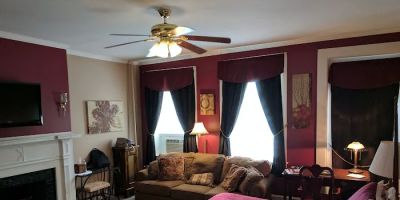 Tunnicliff Inn