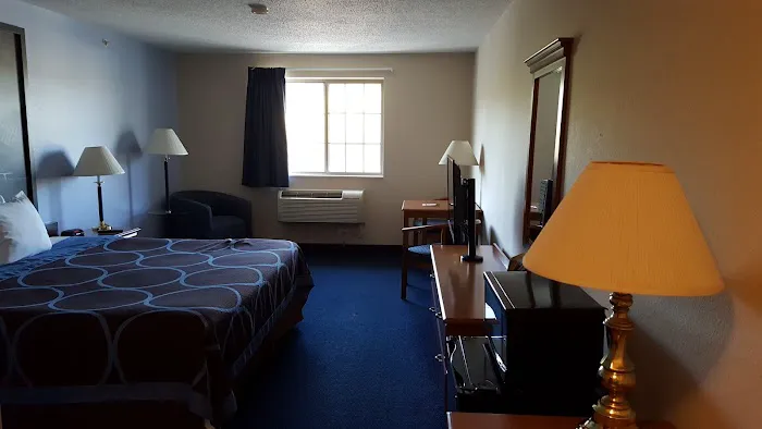 Super 8 by Wyndham Cobleskill NY 4