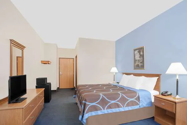 Super 8 by Wyndham Cobleskill NY 4