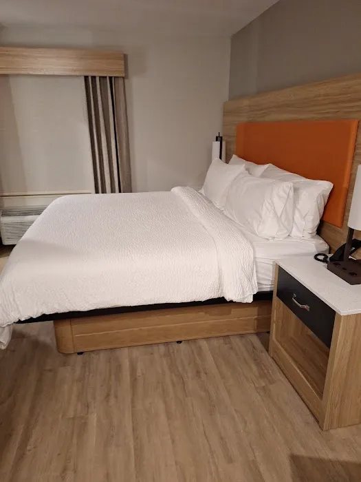 Candlewood Suites Pittston 4
