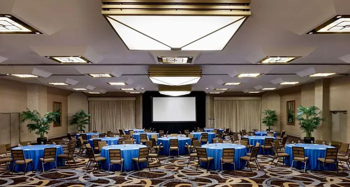 DoubleTree by Hilton Hotel Philadelphia Center City 5