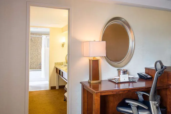 DoubleTree by Hilton Hotel Philadelphia Airport 5