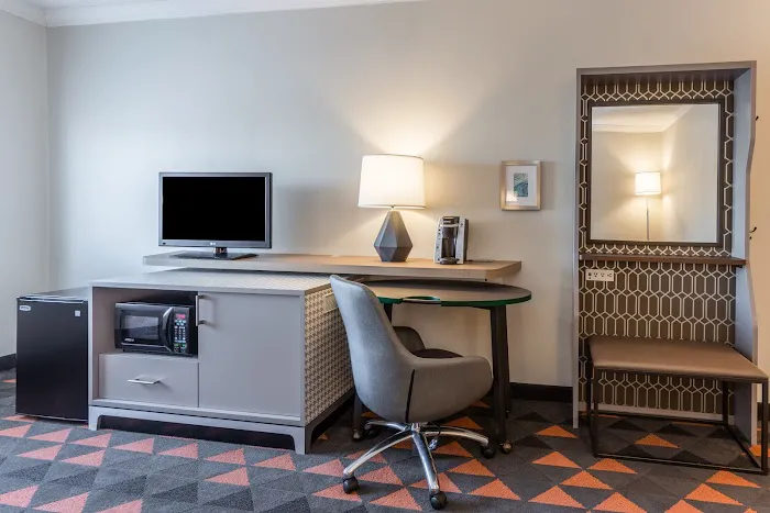 Holiday Inn Philadelphia South-Swedesboro 5