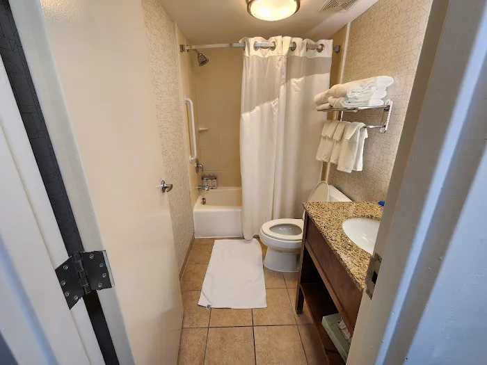 Holiday Inn Express Philadelphia Airport by IHG 4