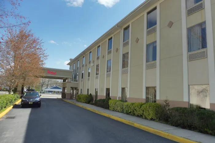 Red Roof Inn & Suites Galloway 4