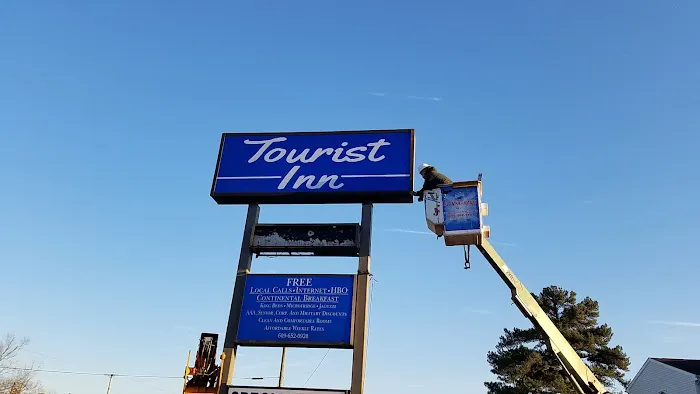 Tourist Inn 4
