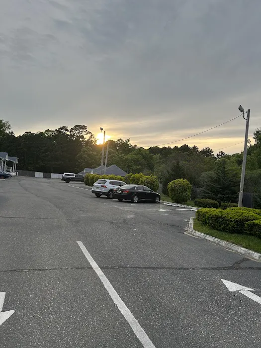 Village inn & suites 5