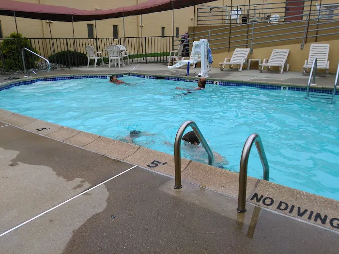 Days Inn by Wyndham Vineland 4