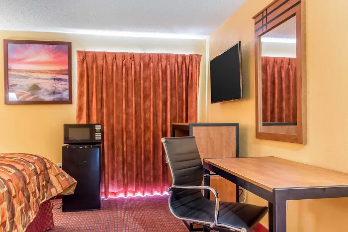 Relax Inn Vineland 4