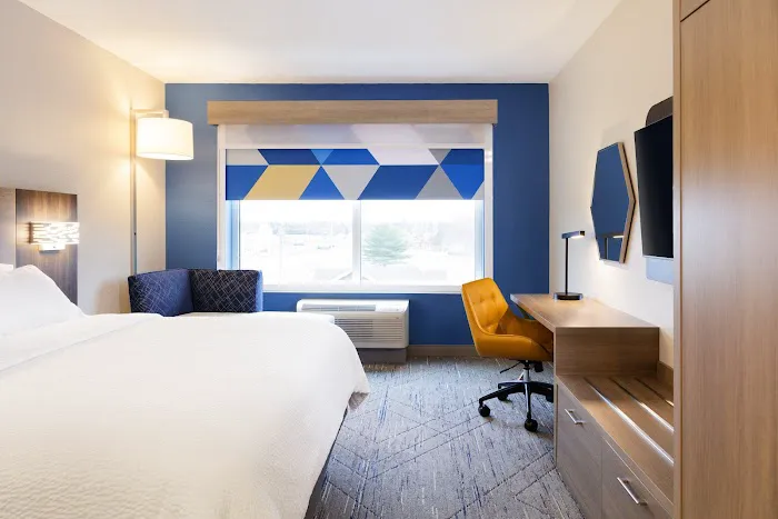 Holiday Inn Express & Suites Vineland Millville by IHG 4