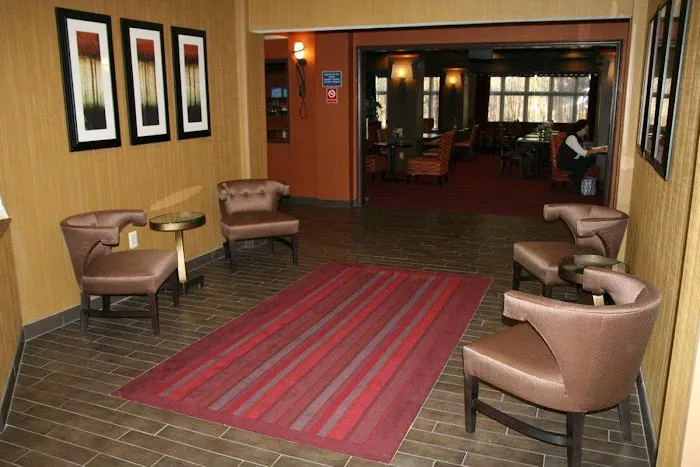 Holiday Inn Express & Suites Vineland Millville by IHG 4