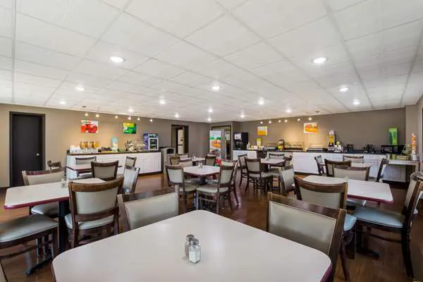 Quality Inn & Suites Millville 4
