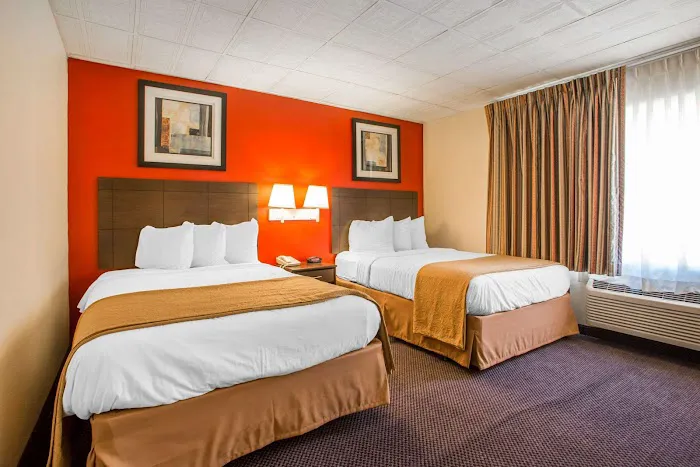 Quality Inn & Suites Millville 4
