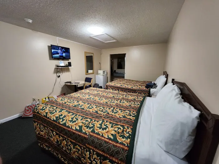 Sunshine Motel 4