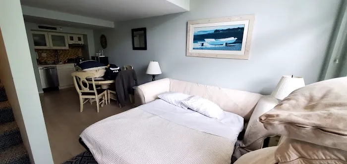 Montauk Manor 4