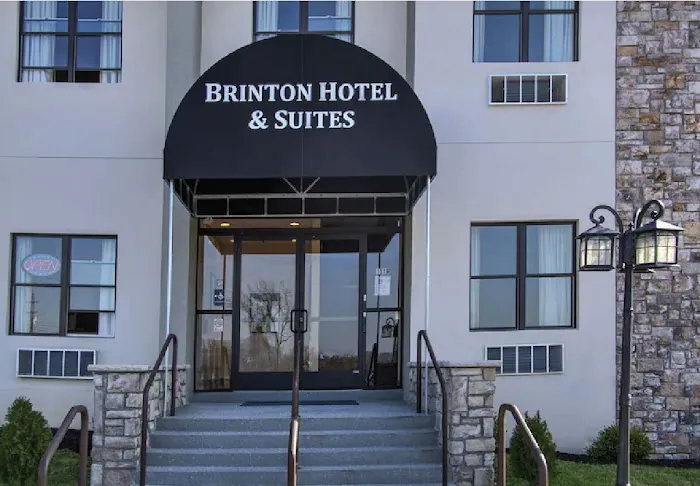 Brinton Suites 4