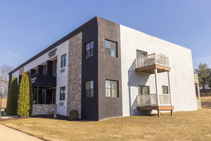 Brinton Suites 4