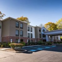 Holiday Inn Express & Suites West Chester by IHG ico