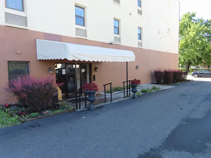 St Charles Hotel 4