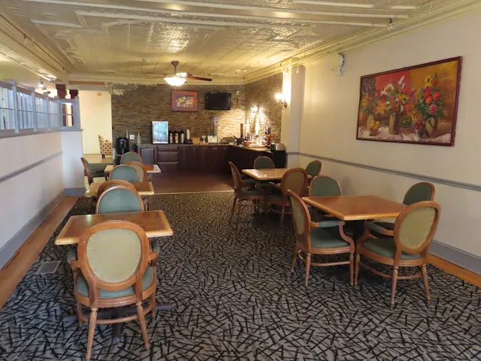 St Charles Hotel 4