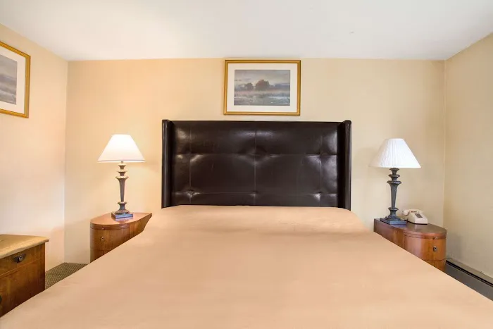 Knights Inn Endwell 4