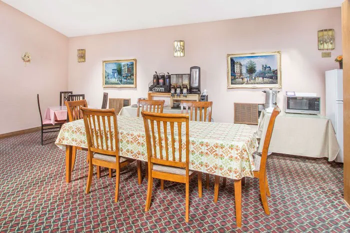 Knights Inn Endwell 4