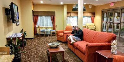 Sandstone Hollow Inn
