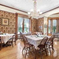 Limestone Mansion Bed & Breakfast ico