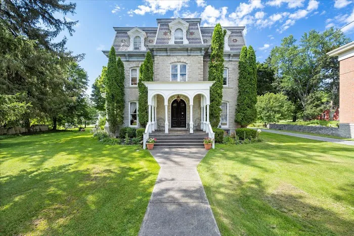 Limestone Mansion Bed & Breakfast 4