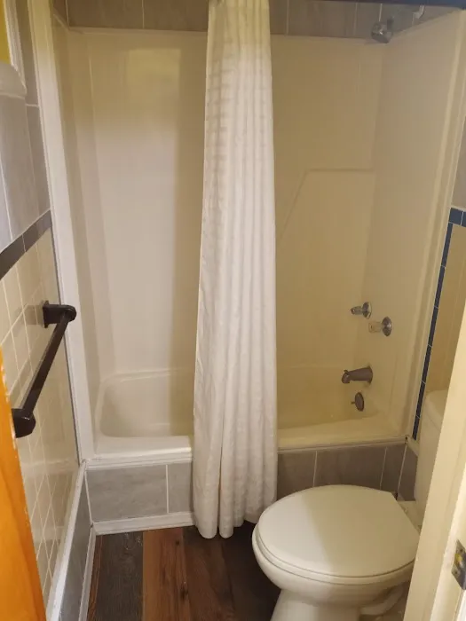 Budget Inn Canajoharie 4
