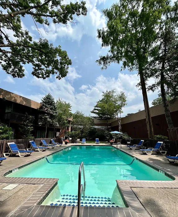 The Woodlands Inn and Resort 4