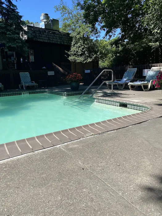 The Woodlands Inn and Resort 4