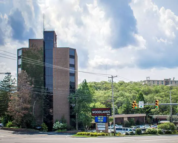 The Woodlands Inn and Resort 4