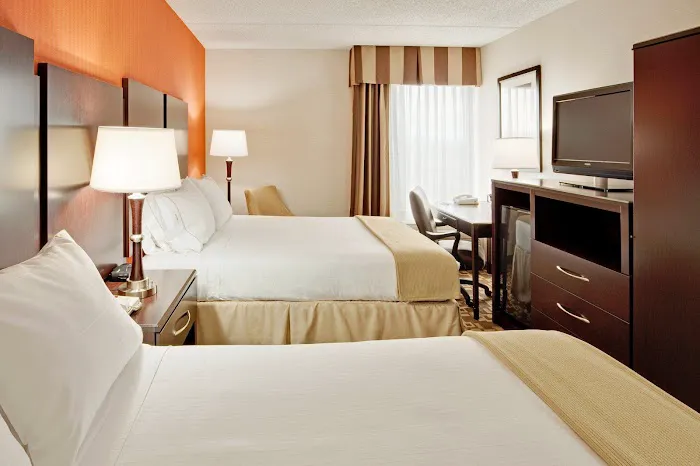 Holiday Inn Express Wilkes Barre East by IHG 4