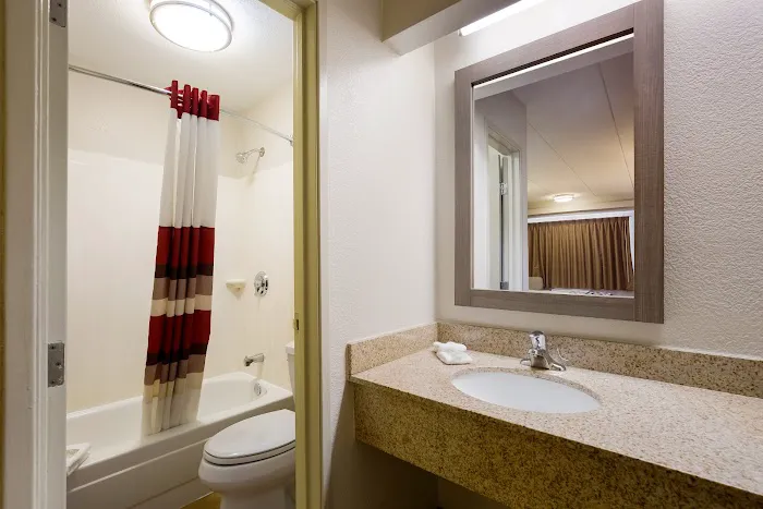 Red Roof Inn Wilkes-Barre Arena 3