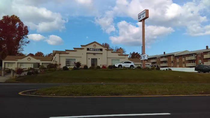 Knights Inn Claymont 4