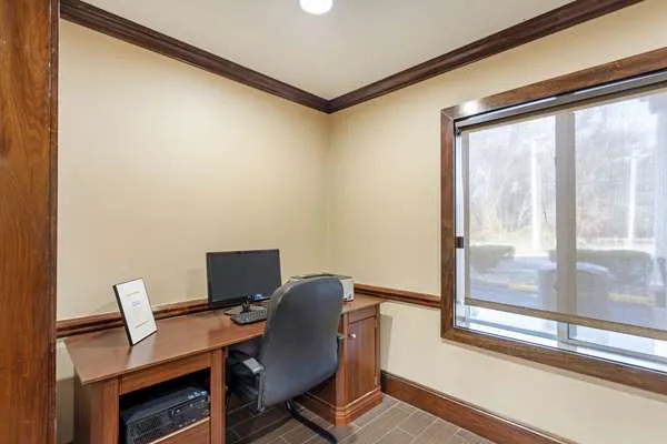Comfort Inn & Suites 5