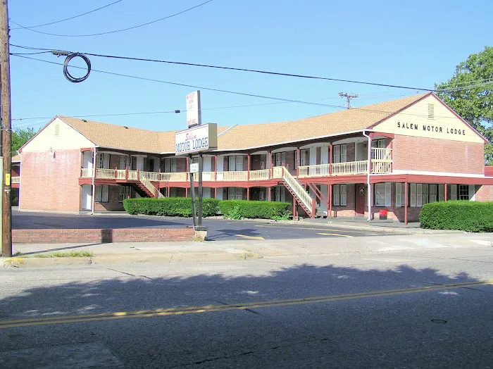 Salem Motor Lodge 4